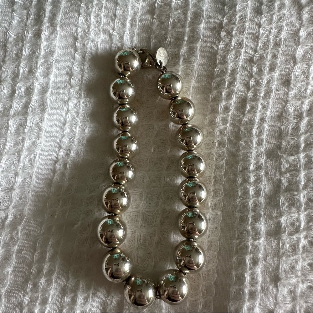 SET Tiffany’s Hardware Bead Necklace and Bracelet - Picture 2 of 8